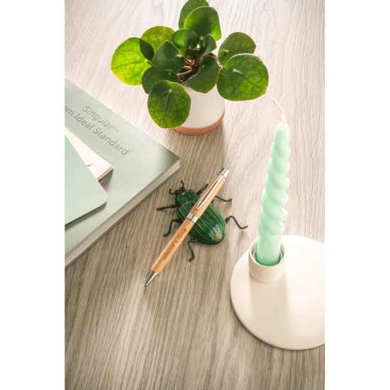 Esferográfica em bambu