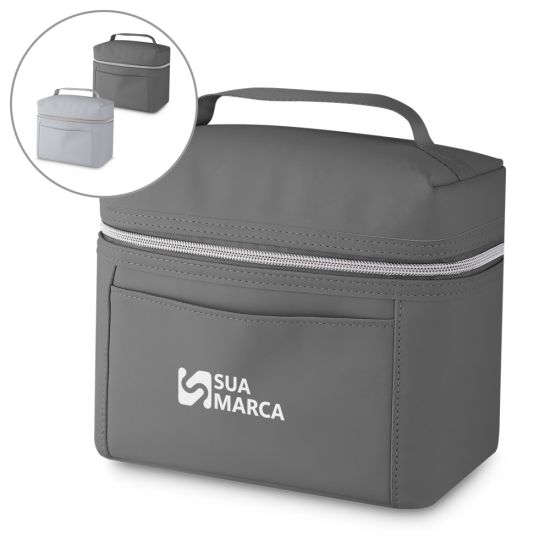 Bolsa térmica em PU, parte interna costurada, com alça de mão e bolso frontal.